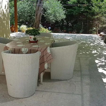 Nyaraló Ozias House Zenempisatika